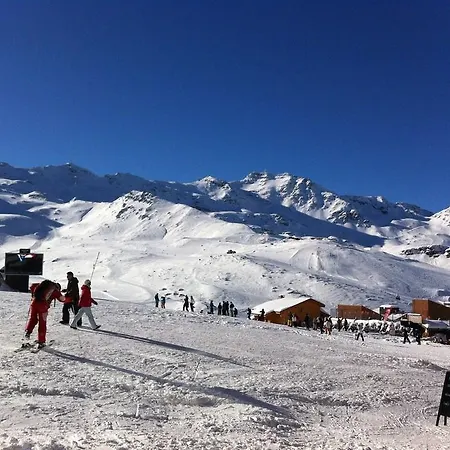 Zenith 6 Persons Ski In Ski Out *