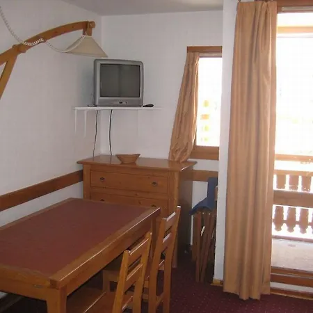 Zenith 6 Persons Ski In Ski Out Apartment Val Thorens